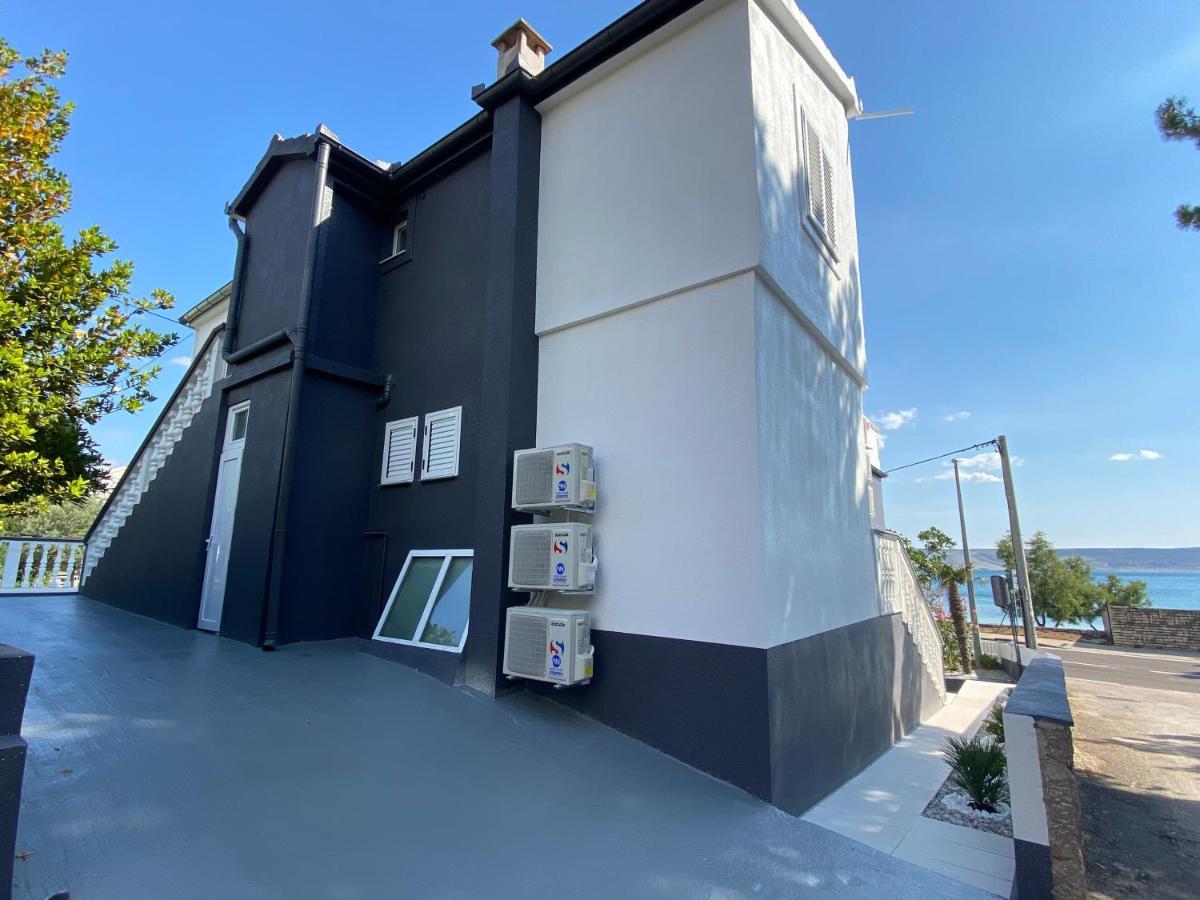 Apartmani Anita Starigrad Paklenica Extérieur photo