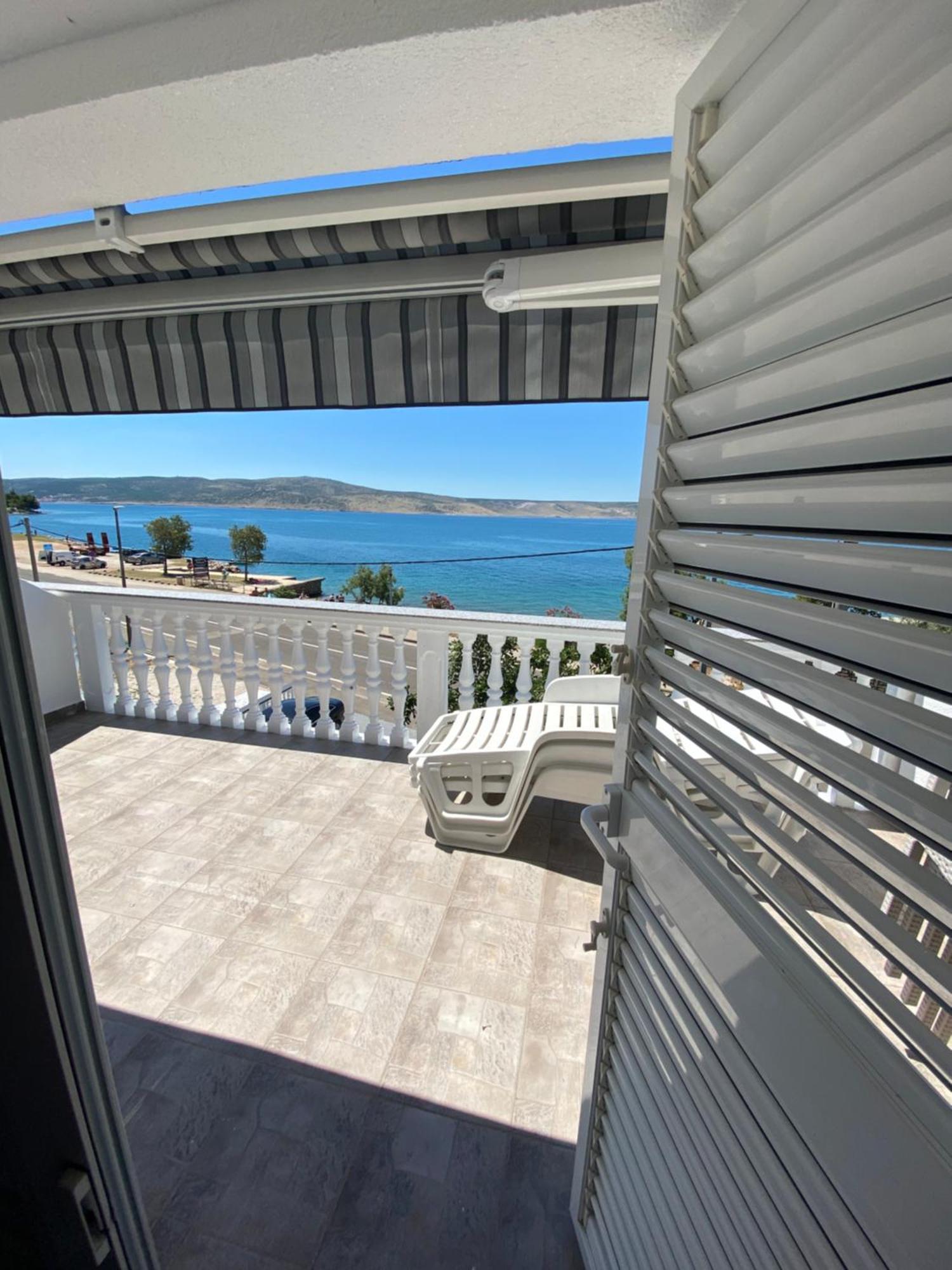 Apartmani Anita Starigrad Paklenica Extérieur photo