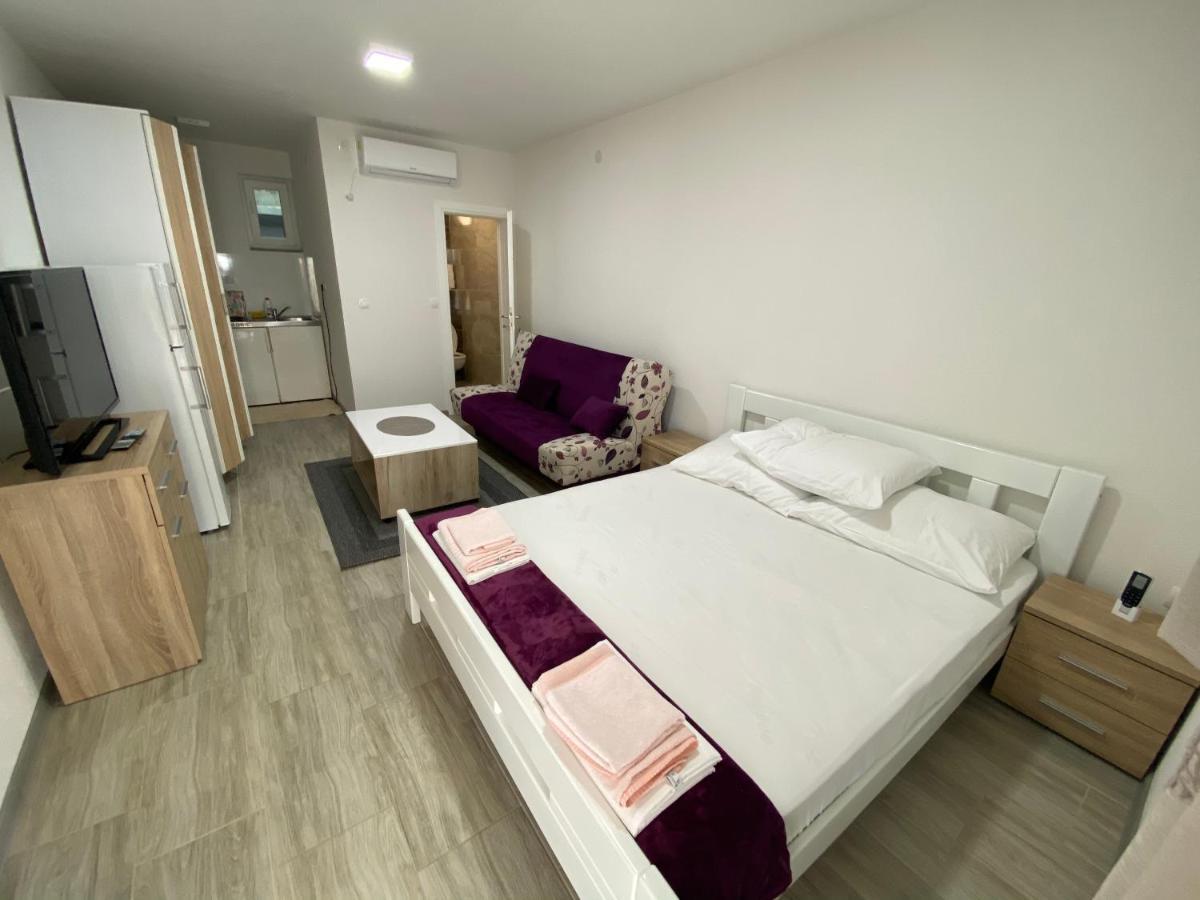 Apartmani Anita Starigrad Paklenica Extérieur photo