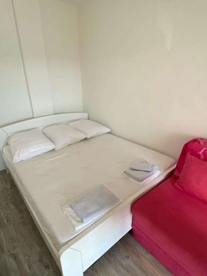Apartmani Anita Starigrad Paklenica Extérieur photo