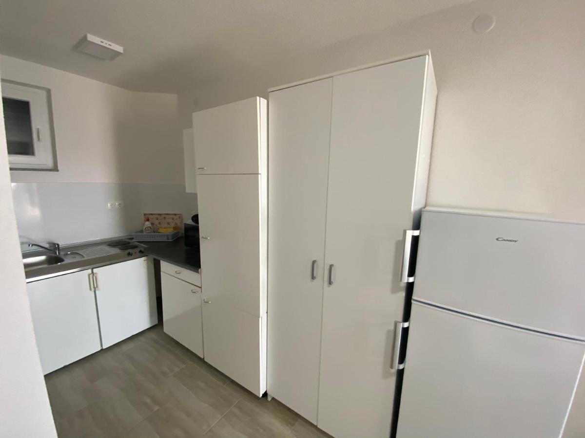 Apartmani Anita Starigrad Paklenica Extérieur photo