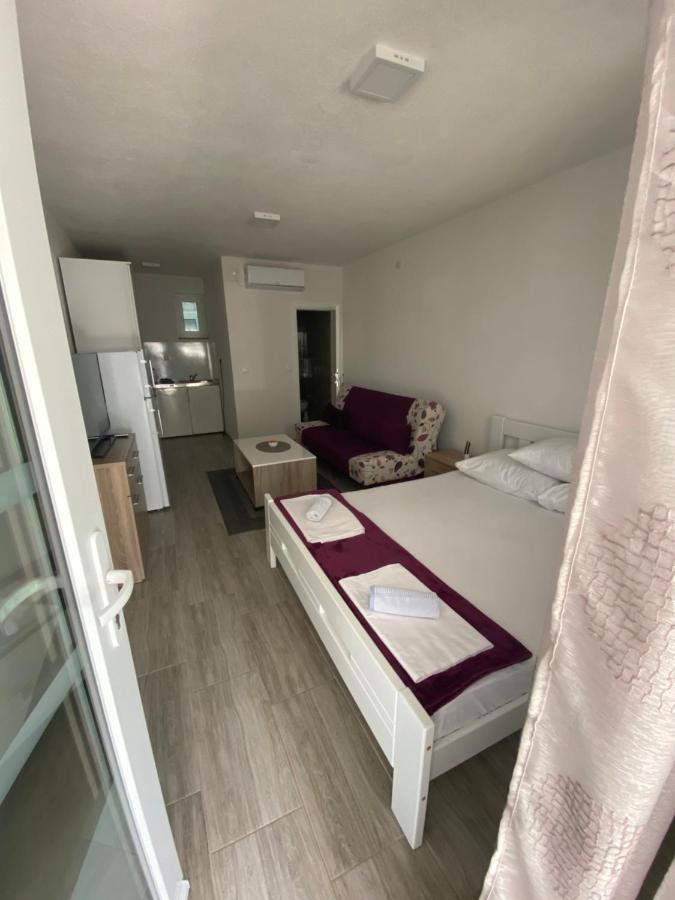 Apartmani Anita Starigrad Paklenica Extérieur photo
