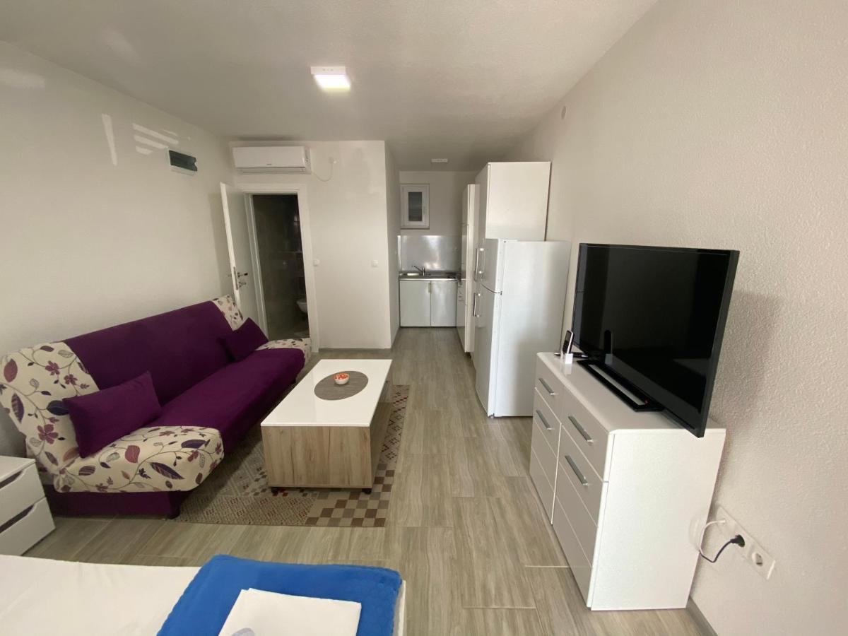 Apartmani Anita Starigrad Paklenica Extérieur photo