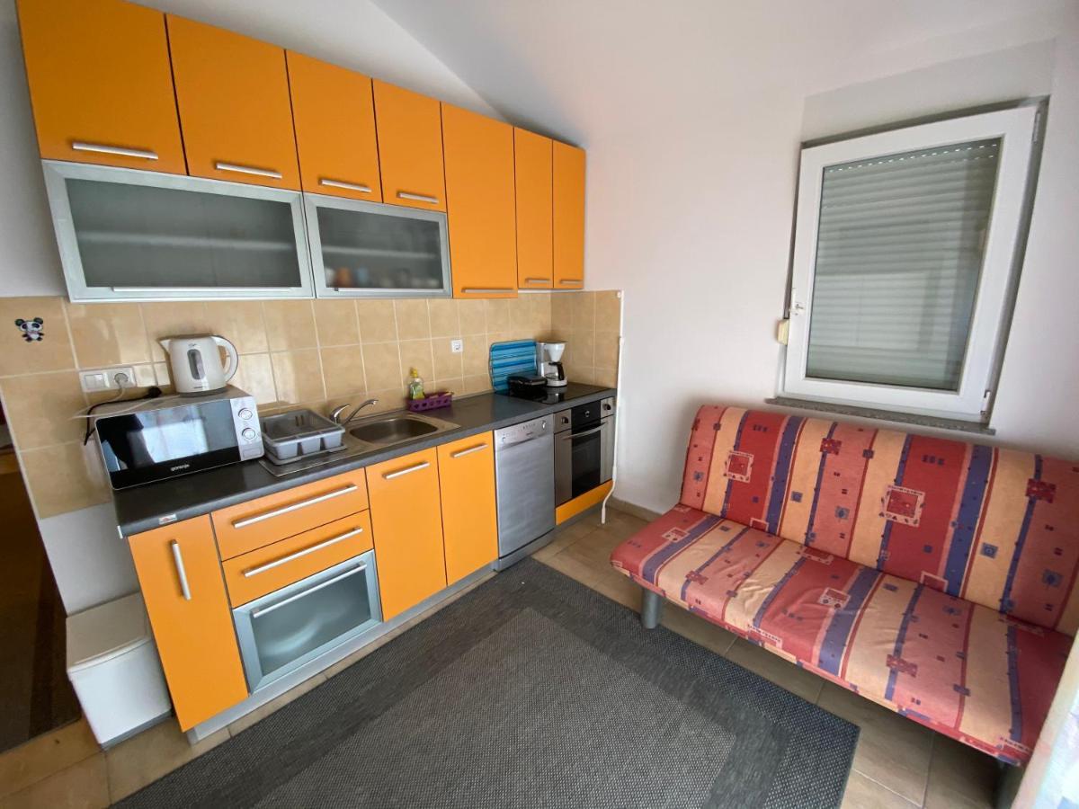 Apartmani Anita Starigrad Paklenica Extérieur photo