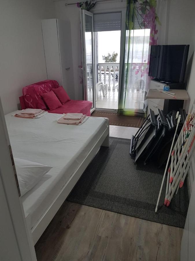 Apartmani Anita Starigrad Paklenica Extérieur photo