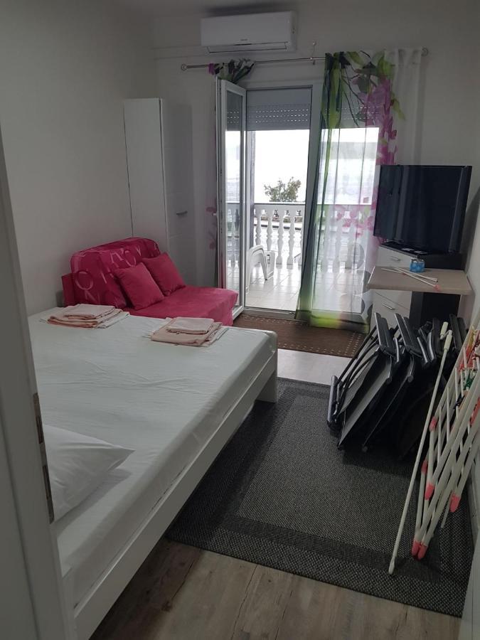 Apartmani Anita Starigrad Paklenica Extérieur photo