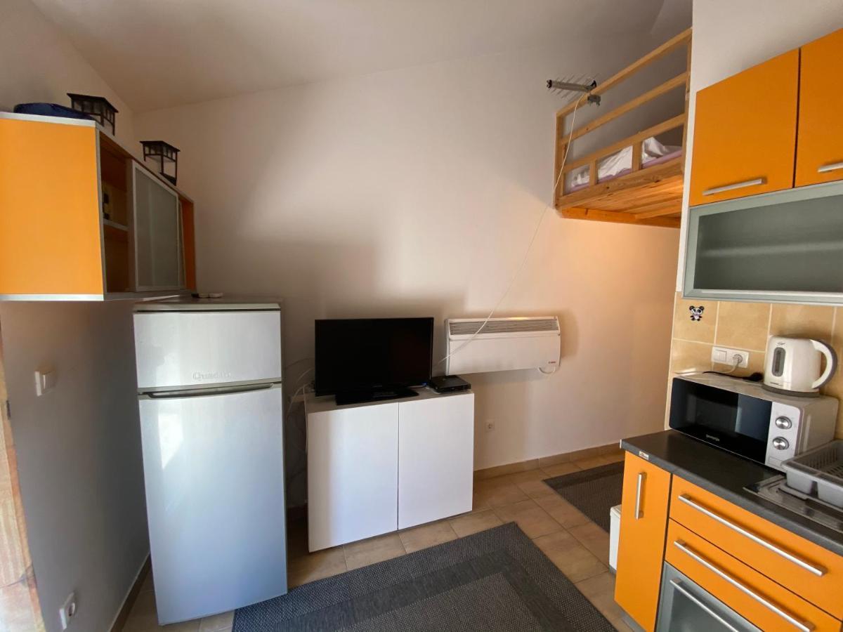 Apartmani Anita Starigrad Paklenica Extérieur photo
