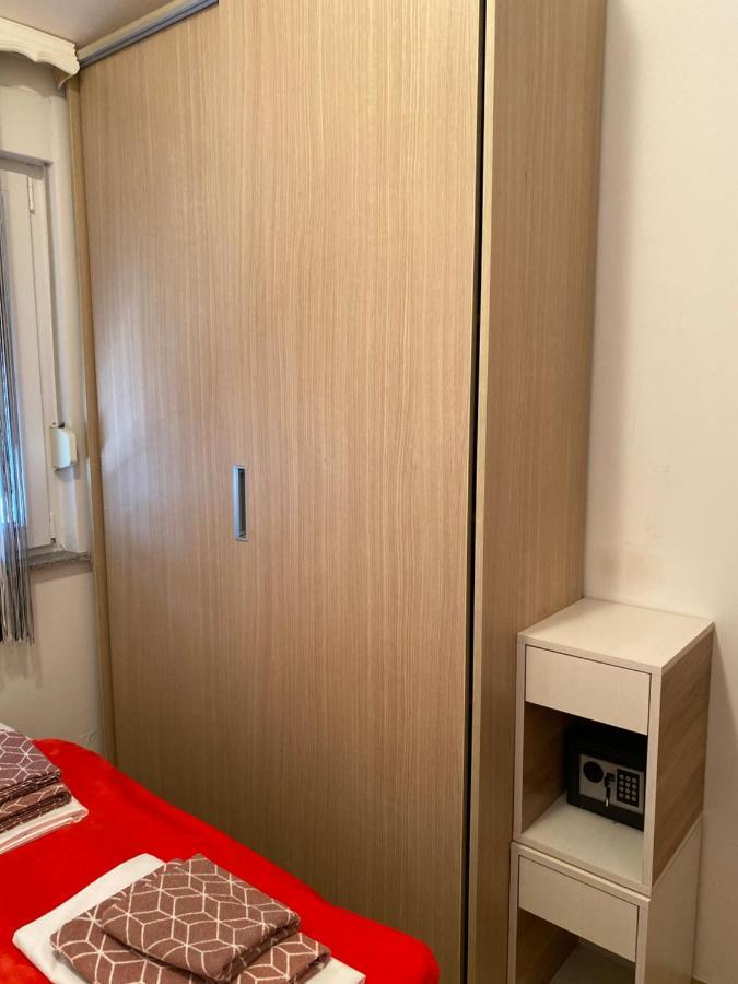Apartmani Anita Starigrad Paklenica Extérieur photo